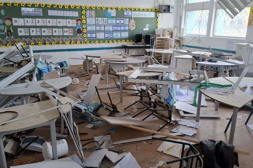 פגיעה בבית ספר בחולון (צילום ארכיון) , השימוש נעשה בהתאם לסעיף 27א' לחוק זכויות יוצרים