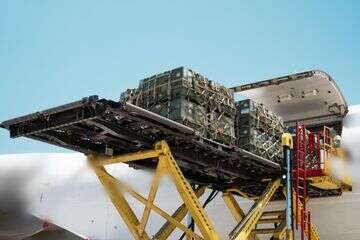 מטוסי מטען עם ציוד צבאי נחתו בישראל , גף דוברות וקשרי ציבור במשרד הביטחון