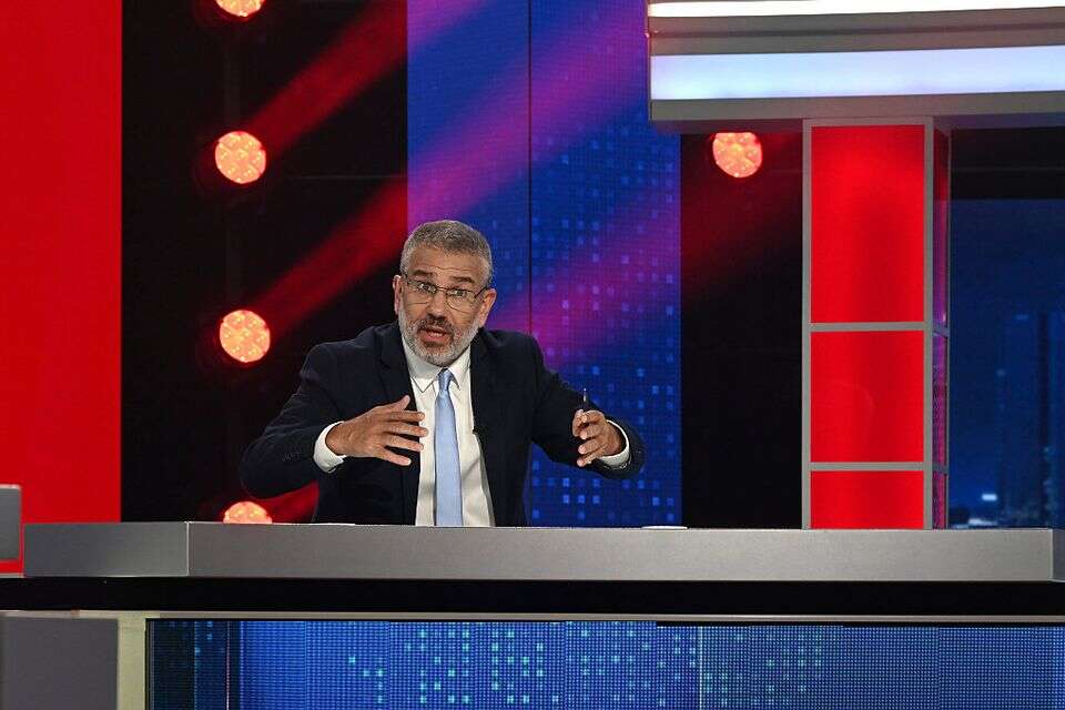 אדם אחד מחזיק ערוץ שלם: השנה המטורפת של ינון מגל