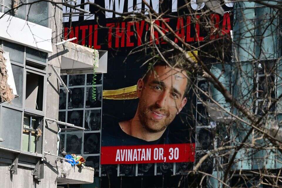 תמונת החטוף אבינתן אור, על הבניין שנפגע ברמת גן , יוסי זליגר