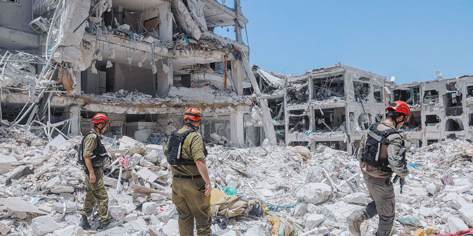 זירת הנפילה בבת ים. "מעולם לא היה לנו מצב כזה" , יהושע יוסף