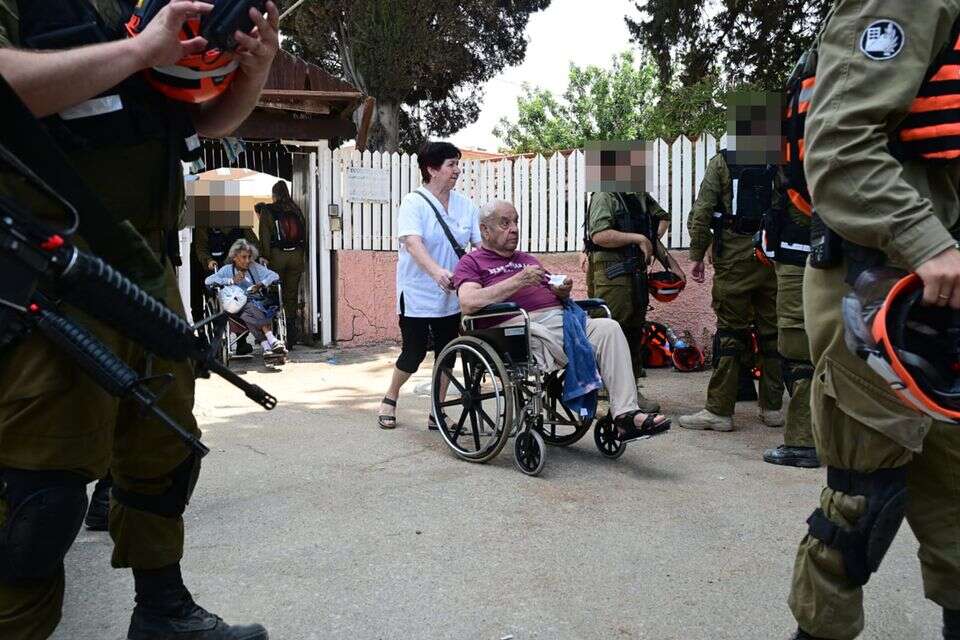 קשיש מפונה מבית האבות בנס ציונה , יוסי זליגר
