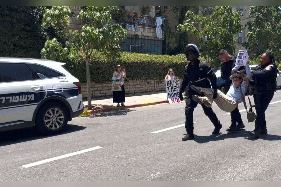המעצר של שושן דולגופולסקי-גבע , אורנה קופרמן