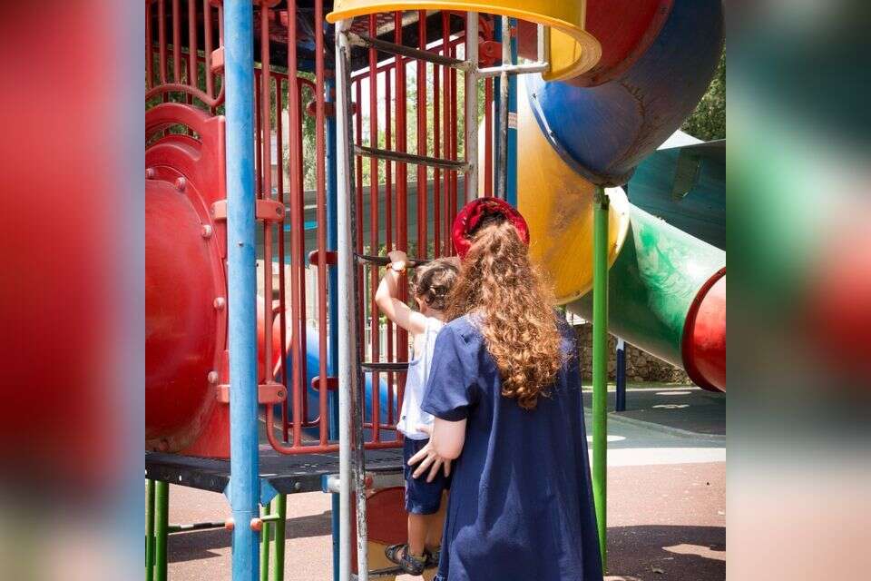 "הזדמנות ייחודית להעניק תקווה לעתיד טוב יותר עבור ילדי ישראל" ,