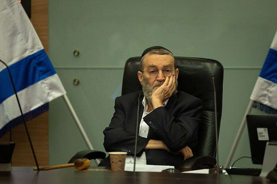 חבר הכנסת ויו"ר ועדת הכספים משה גפני , אורן בן חקון