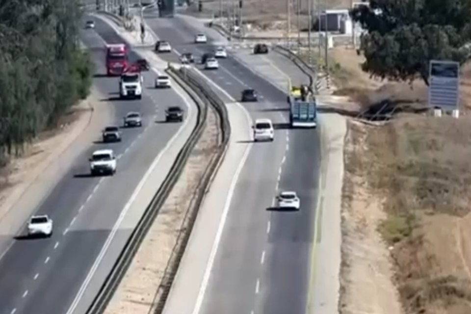גנבה, דהרה, שרפה אדום ושיקרה. הרכב שנגנב בזמן אזעקה , דוברות המשטרה