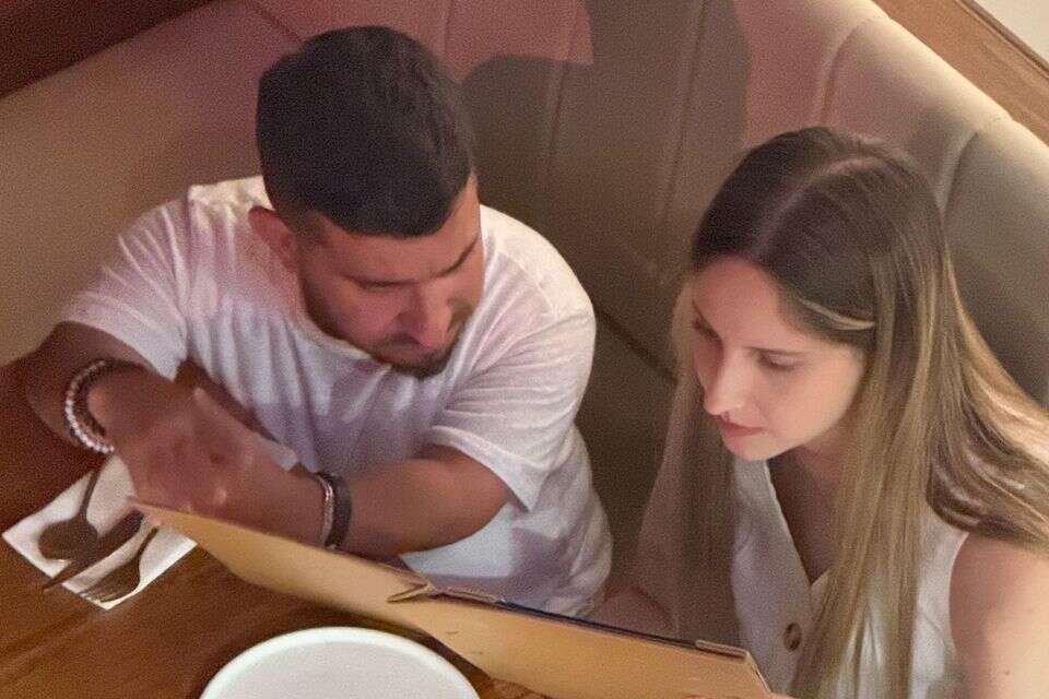 מה נזמין? אלעד ורומי , ללא קרדיט