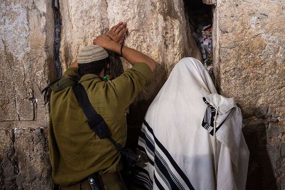 בין המצרים 2026 , אורן בן חקון