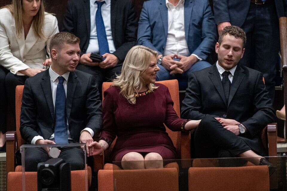 שרה והבנים למשפחת נתניהו , 