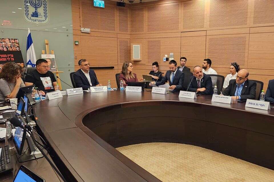 ועדת הבריאות , ללא