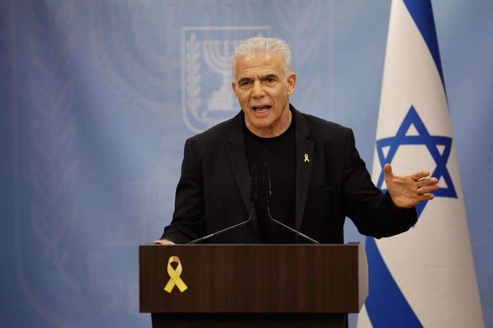 לפיד , אורן בן חקון