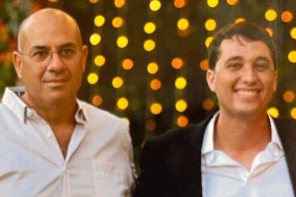 עמר (מימין) ואייל קרן , באדיבות המשפחה