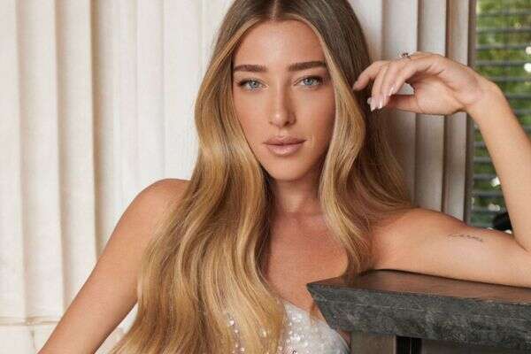 אן זיוי , עומרי לוי