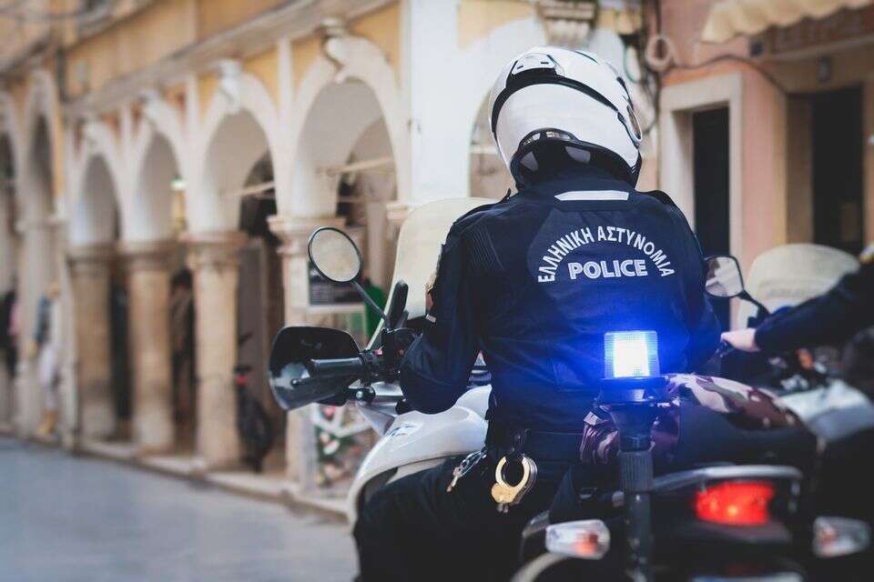 שוטר ביוון. אילוסטרציה , GettyImages