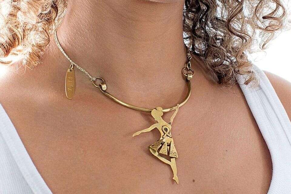 השרשרת שיצרה טליה הד שפירא , עתליה כץ