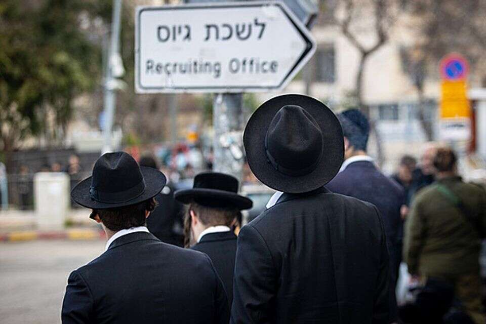 מפגינים נגד חוק הגיוס , אורן בן חקון