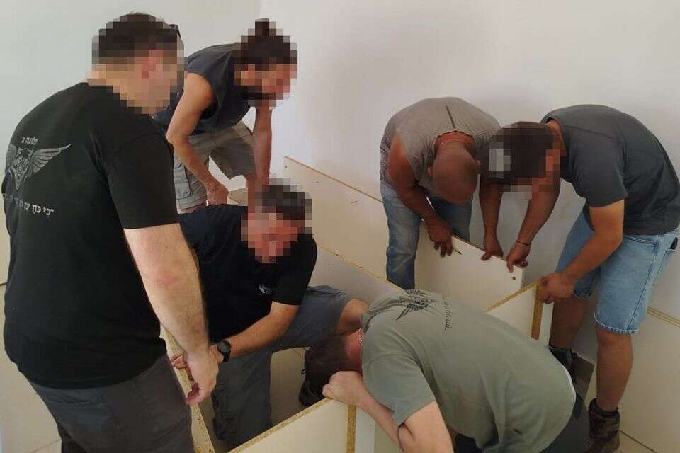 המילואימינקים התגייסו למען הרס"ר הוותיק שביתו נשרף , פרטי