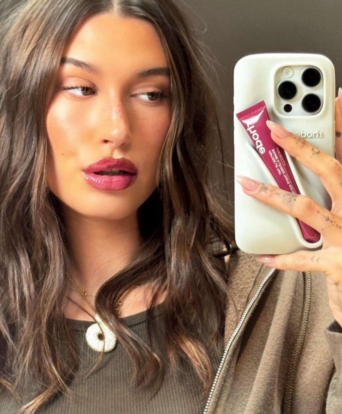 היילי ביבר , מתוך אינסטגרם