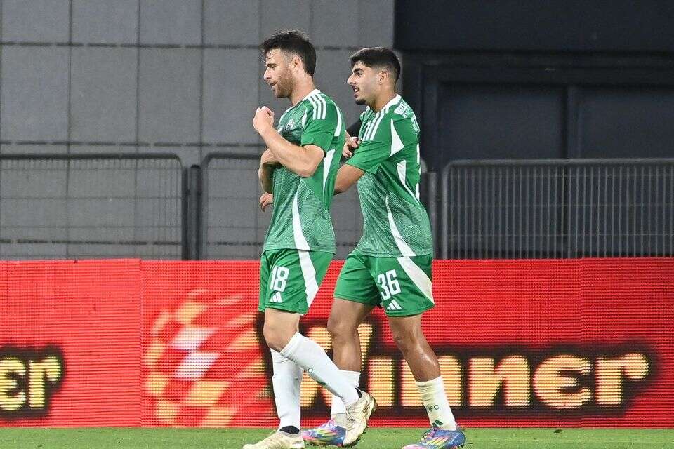 איאד חלאילי חוגג עם גיא מלמד , ברני ארדוב