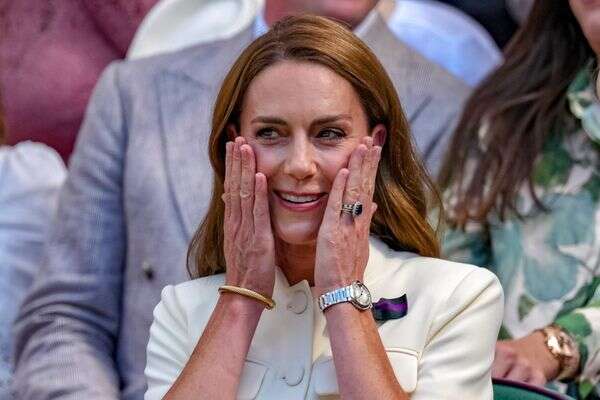 קייט מידלטון בתא המלכותי במגרש המרכזי לקראת גמר הסינגלס לנשים באליפות הטניס בווימבלדון בלונדון, יום שבת, 12 ביולי 2025 , AP Photo/Dave Shopland