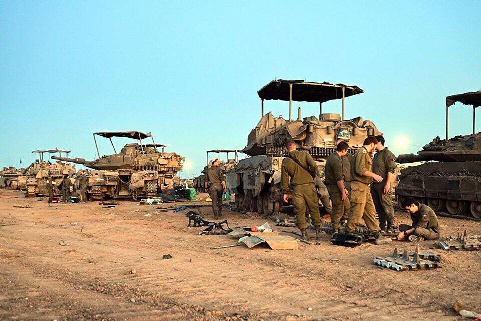 "נילחם בגזירת שמד הגיוס". חרדים בהפגנה , אורן בן חקון