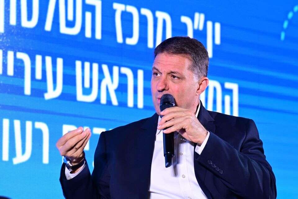 חיים ביבס , יוסי זליגר