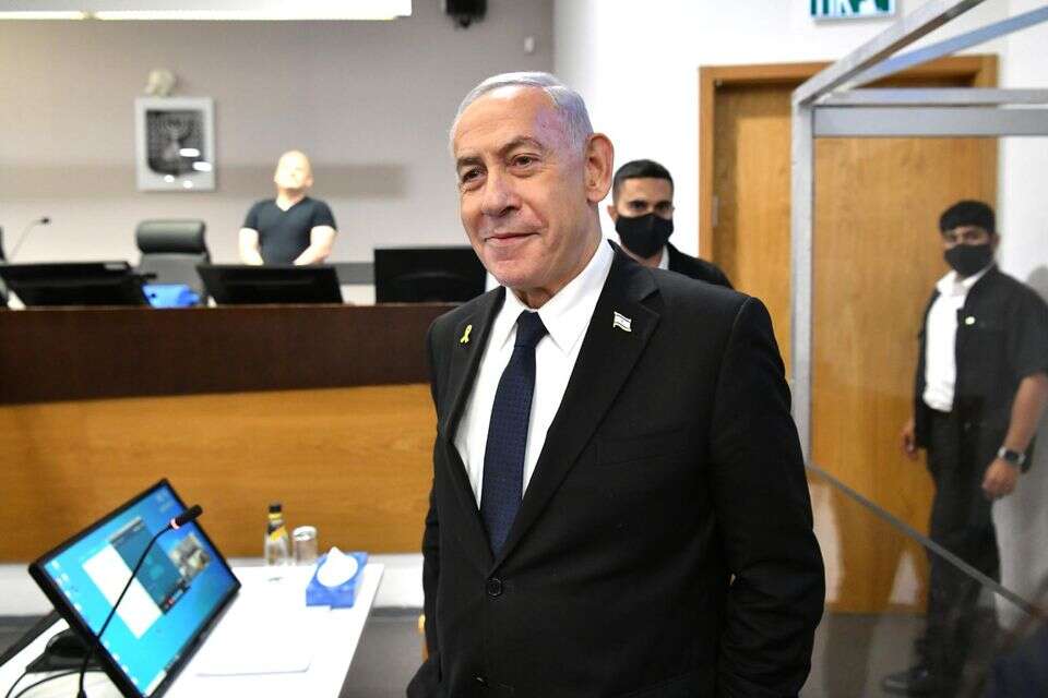 ראש הממשלה נתניהו בבית המשפט , ראובן קסטרו