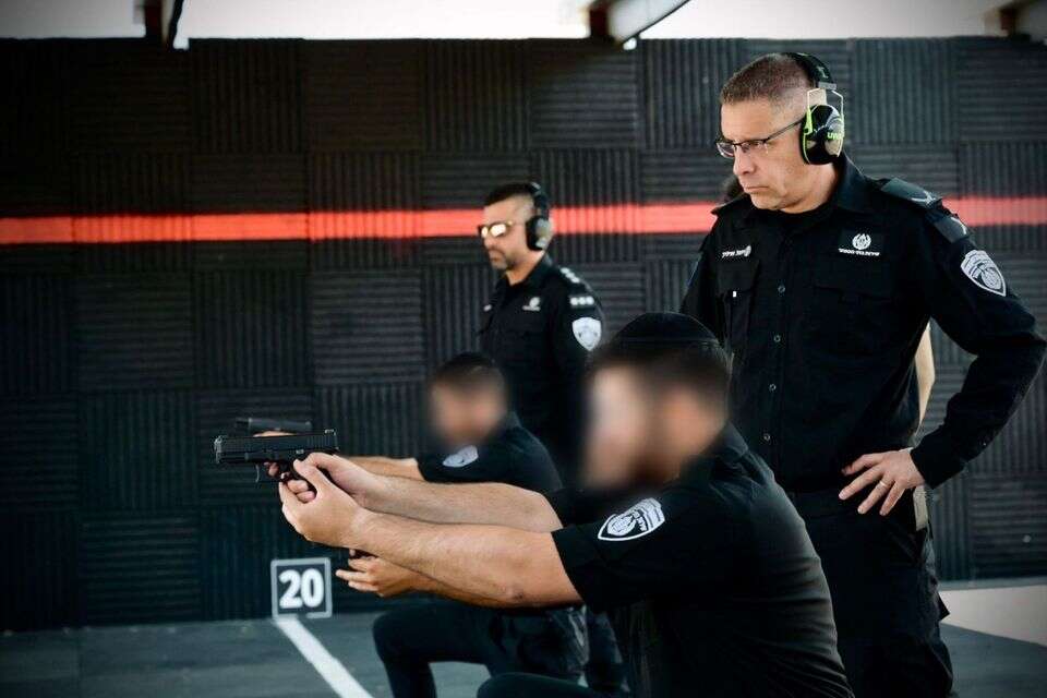  חרדים שובצו בתפקידי לוחמי כליאה בבתי הכלא הבטחוניים , שב"ס