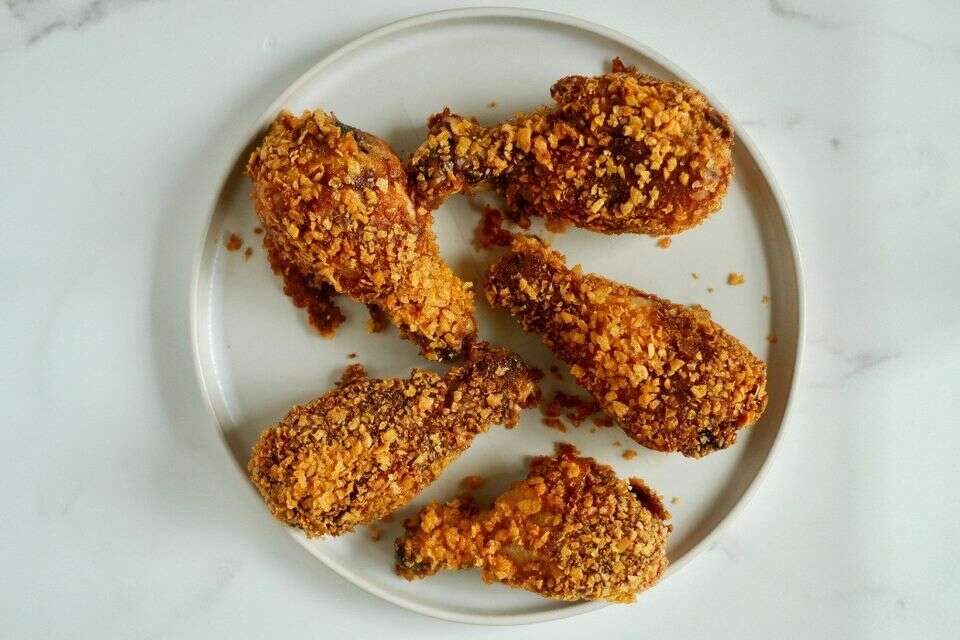 עוף עסיסי בציפוי קריספי , ליאת נעמי שירית