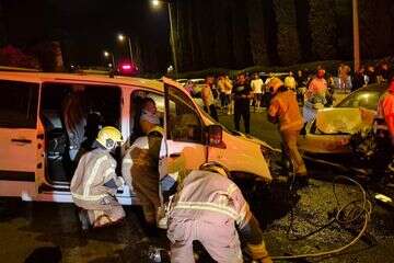 10 פצועים בתאונת דרכים בין שני רכבים בחיפה , תיעוד מבצעי מד"א