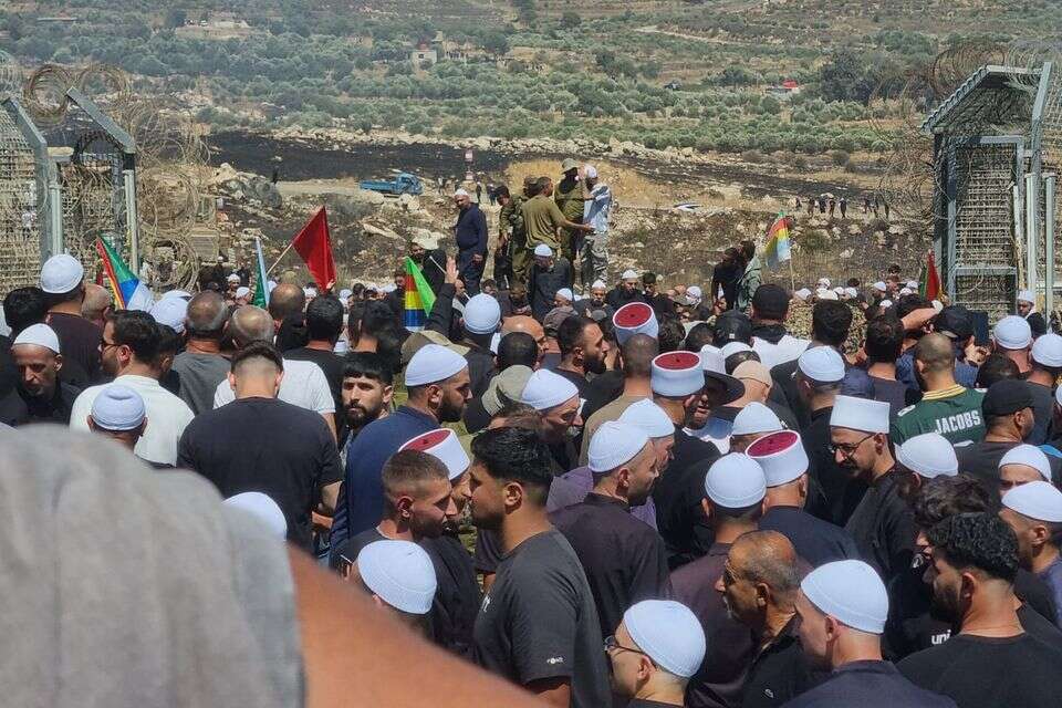 כניסת המפגינים הדרוזים מישראל לעבר תוך סוריה , איתן אלחדז-ברק/TPS