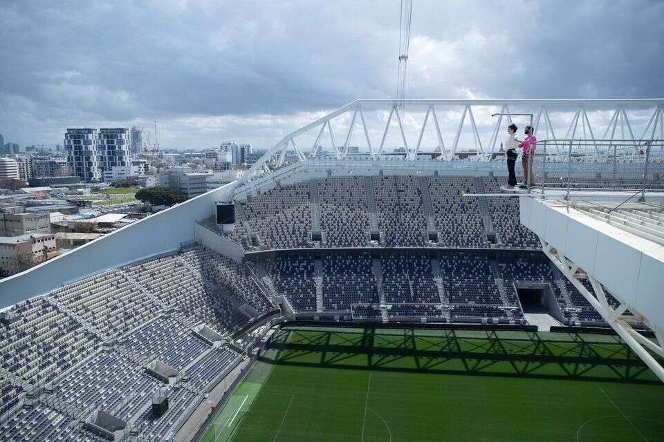 SkyField בבלומפילד , מתן צינמון, OPA!, SKYFIELD