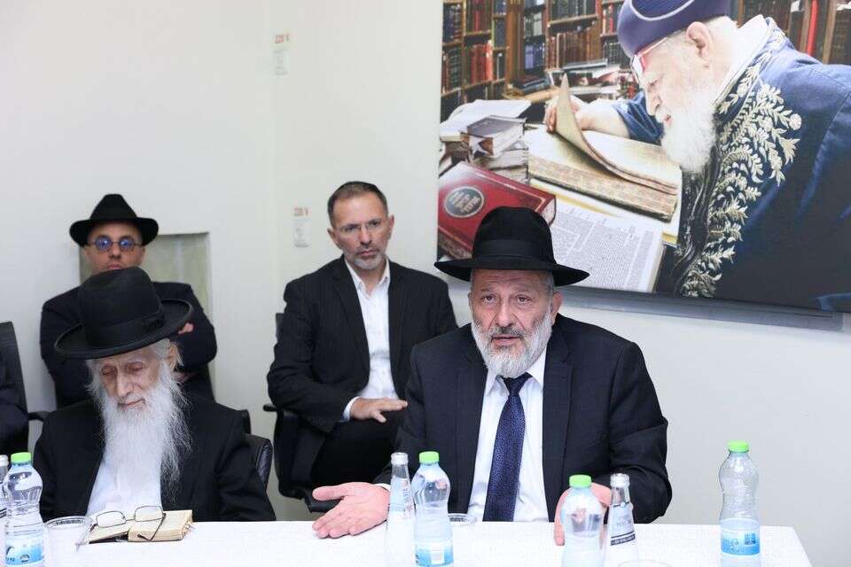 אריה דרעי בישיבת מועצת חכמי התורה של ש"ס הערב , יעקב כהן