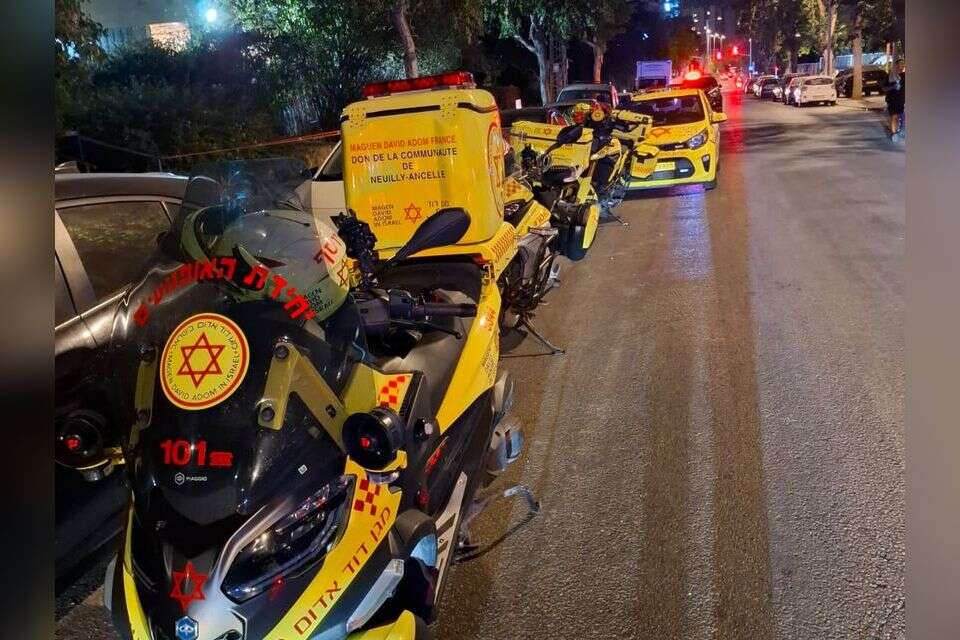 זירת האירוע בבת ים , מד"א