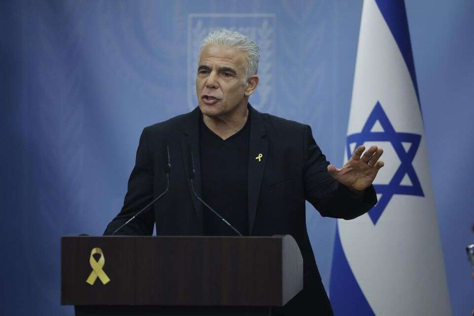 יאיר לפיד בישיבת הסיעה של יש עתיד , יונתן זינדל/פלאש90