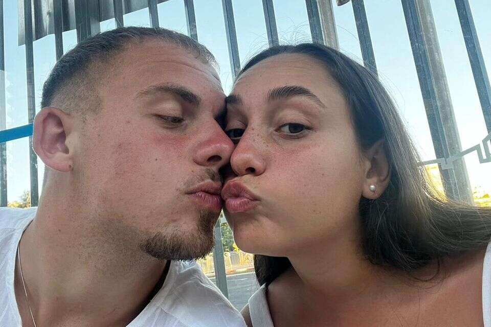 סמ"ר עמית כהן ז"ל עם חברתו ליה בן ברוך , באדיבות המשפחה