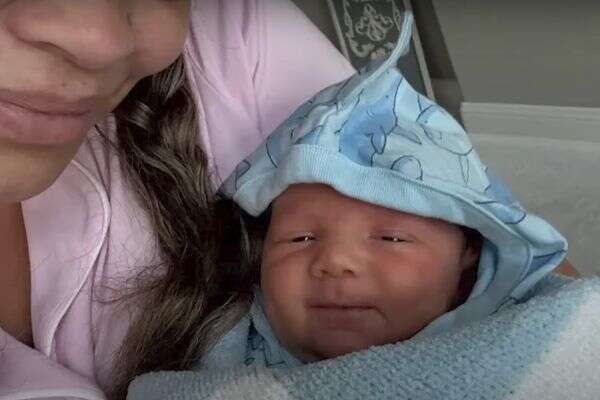 אקוומן חכמון ביום הלידה , מתוך "רק טריש", יוטיוב