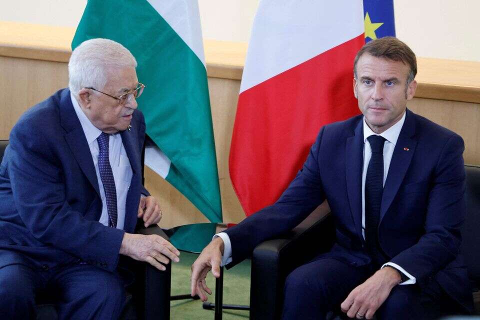 מקרון ואבו מאזן , אי.אף.פי