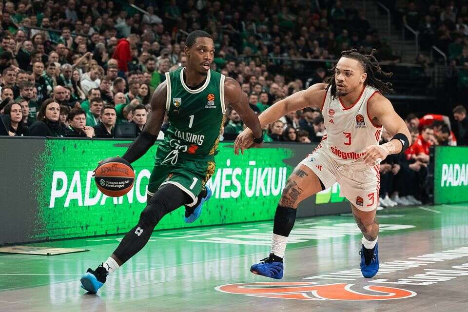 קארסן אדוארדס מול לוני ווקר. ישתפו פעולה , Getty Images