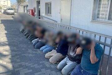 16 פלשתינים שניסו להיכנס לשטחי ישראל נעצרו , דוברות המשטרה