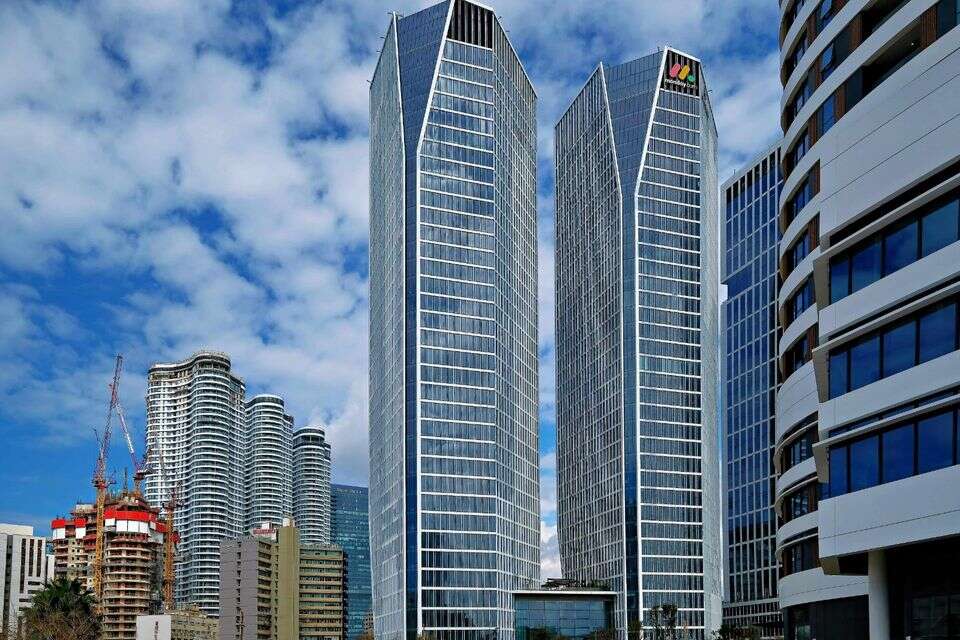 משרדים בתל אביב , pexels-leon-natan-