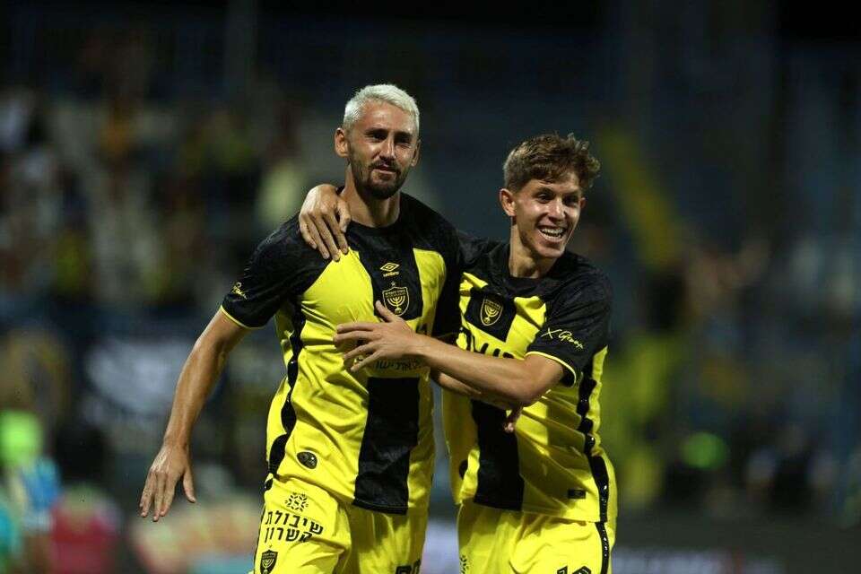 עדי יונה ועומר אצילי חוגגים , בית"ר ירושלים
