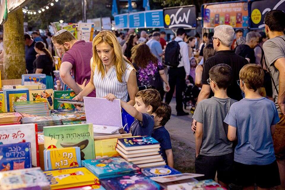 ההתחלה של אירועי שבוע הספר היתה מבטיחה: בשלושת הימים הראשונים, עד למלחמה מול איראן, פקדו את מתחמי הירידים כ־22 אלף איש ביום , אריק סולטן