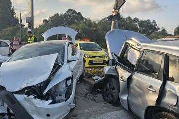 שלושה פצועים בתאונה סמוך לראשון לציון , מד"א