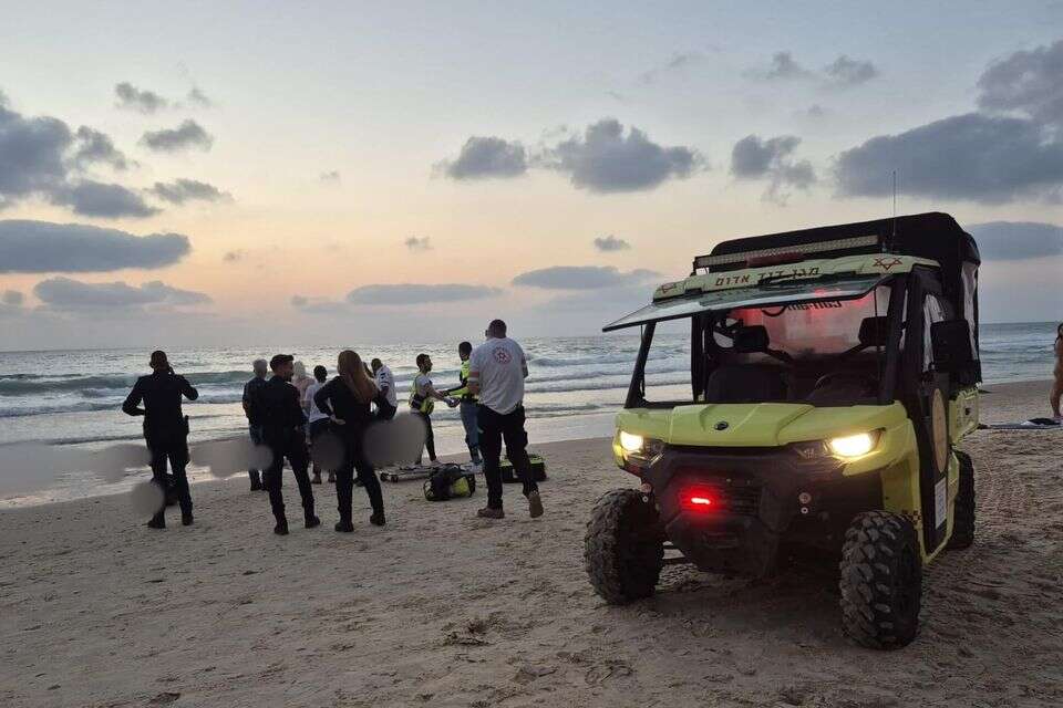 נקבע מותו של צנחן רחיפה שהתרסק בחוף בנתניה , תיעוד מבצעי מד"א
