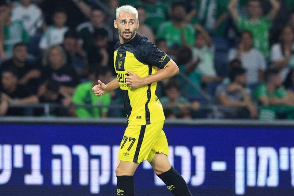 עומר אצילי , אלן שיבר