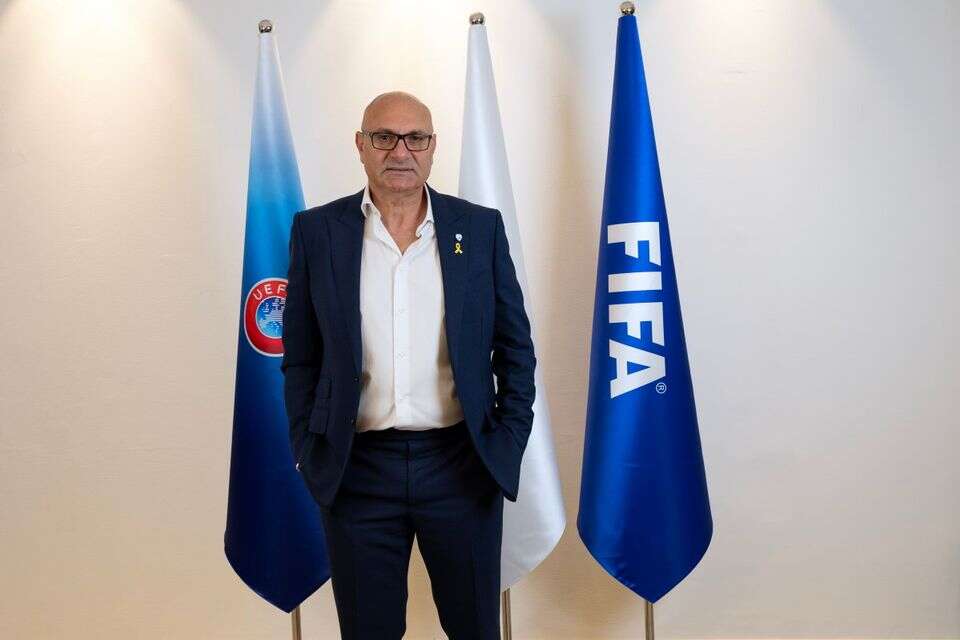 שינו זוארץ
 , אודי ציטיאט