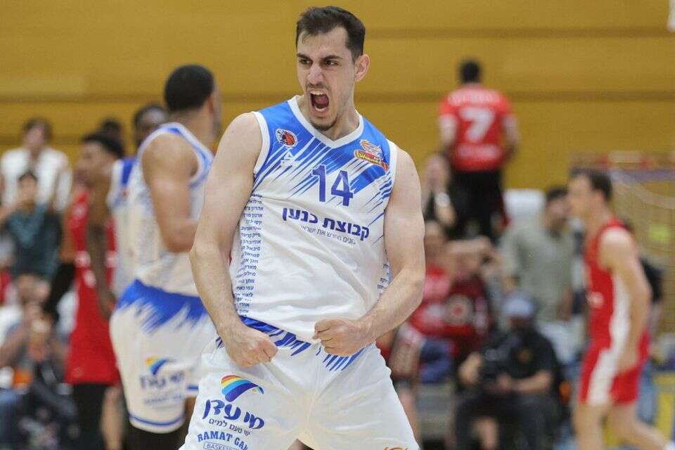 נועם דוברת , אלן שיבר