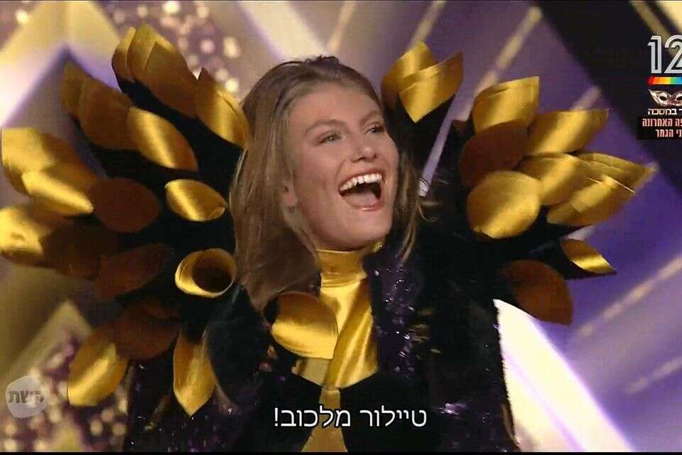 טיילור מלכוב ב"הזמר במסכה". דאבל בוקינג , קשת 12