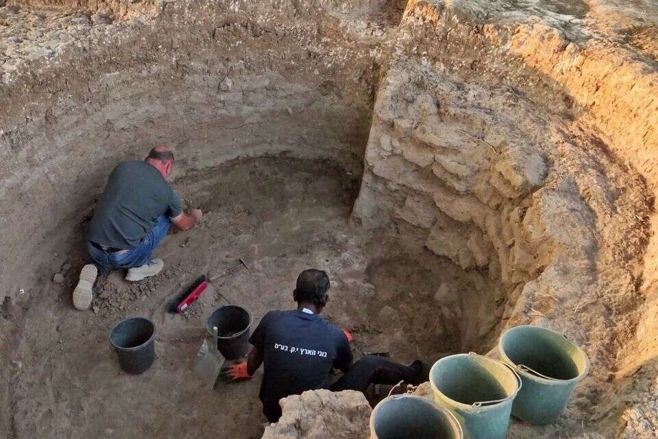חפירת רשות העתיקות ליד קרית גת , אמיל אלג'ם, רשות העתיקות